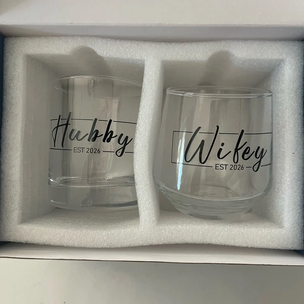 Hubby and Wifey Glass Set